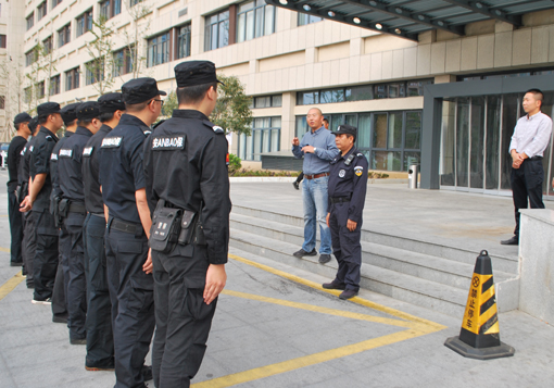 演练前袁秉德科长讲话.jpg 演练前袁秉德科长讲话.jpg